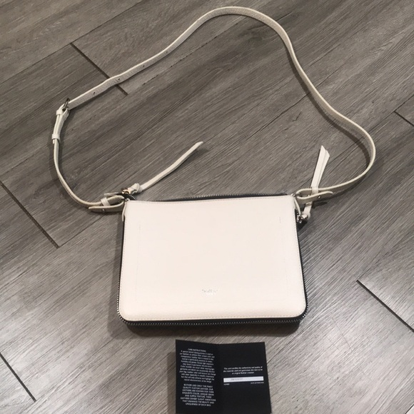 Botkier NWT White Pebbled Leather Expandable Crossbody Handbag - Picture 15 of 16